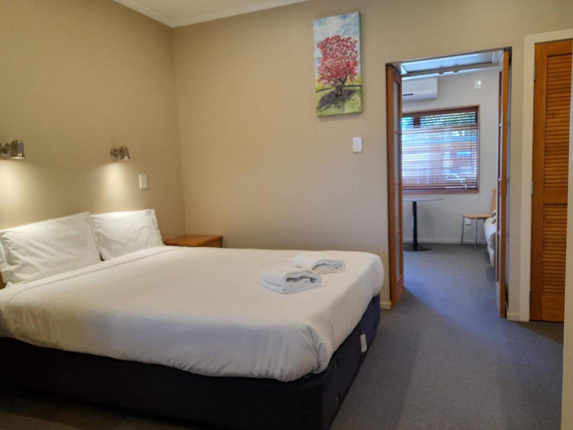 Tongariro Junction Accommodation Turangi Extérieur photo